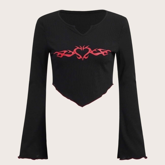 ROMWE Tops - Black and Pink Y2K Flame Heart Long Sleeves Crop Top